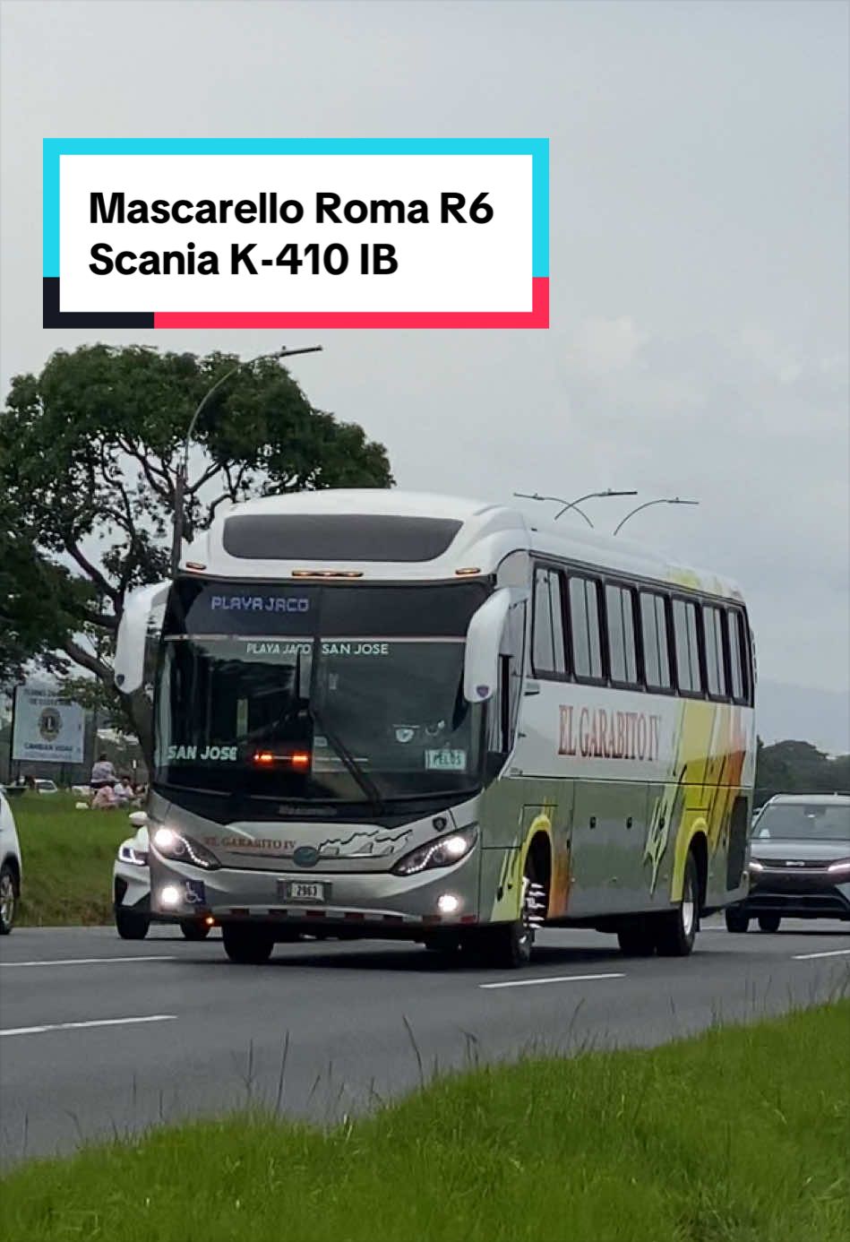 @Costa Rica sobre ruedas 🚌🇨🇷