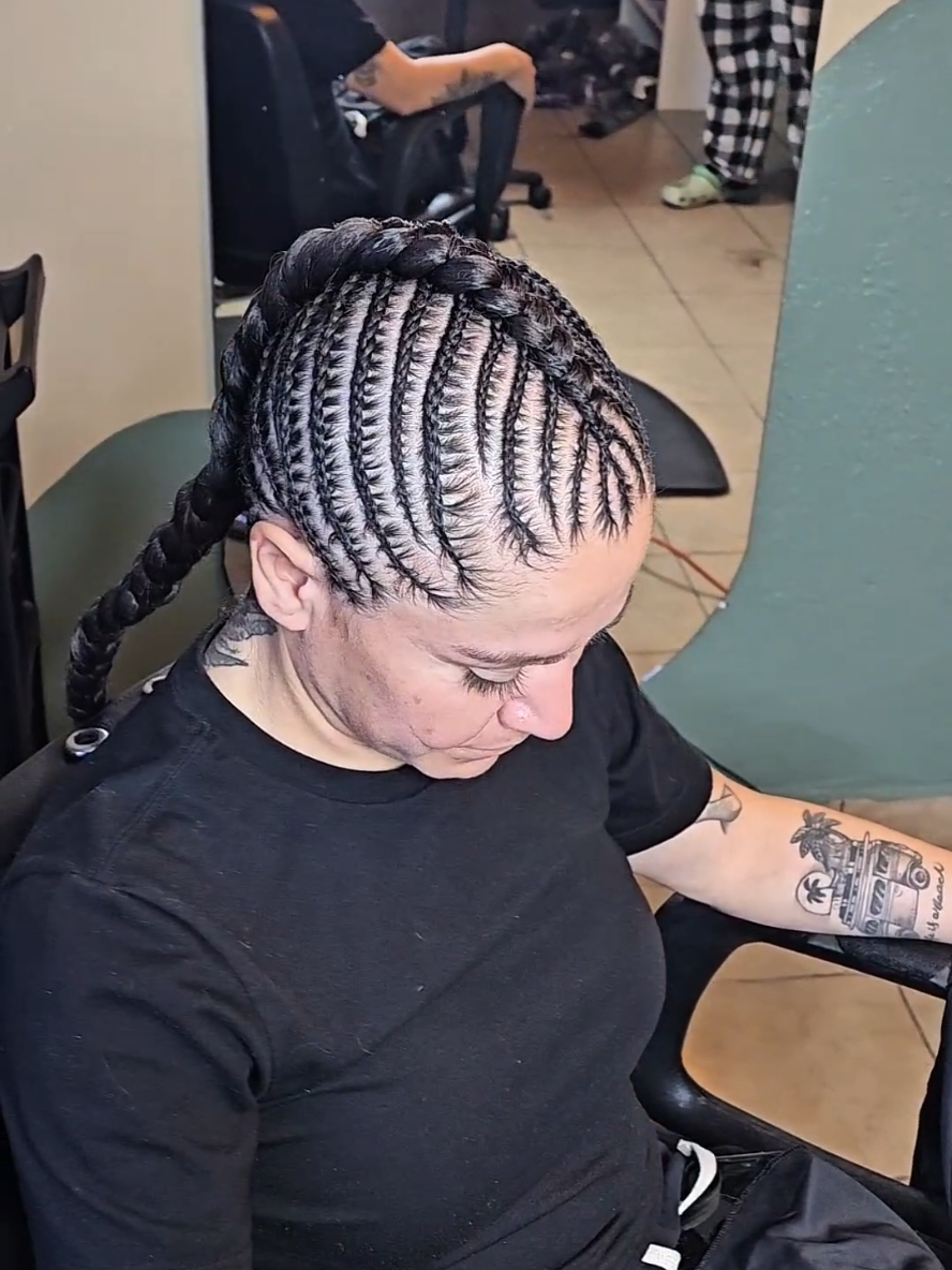 @ItzelbraidsTJ