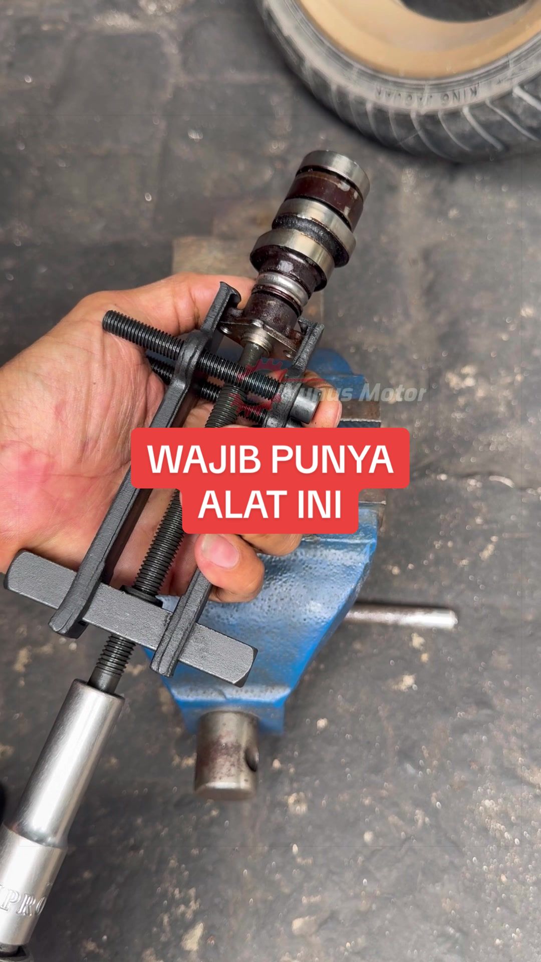 @Bengkel yunus motor