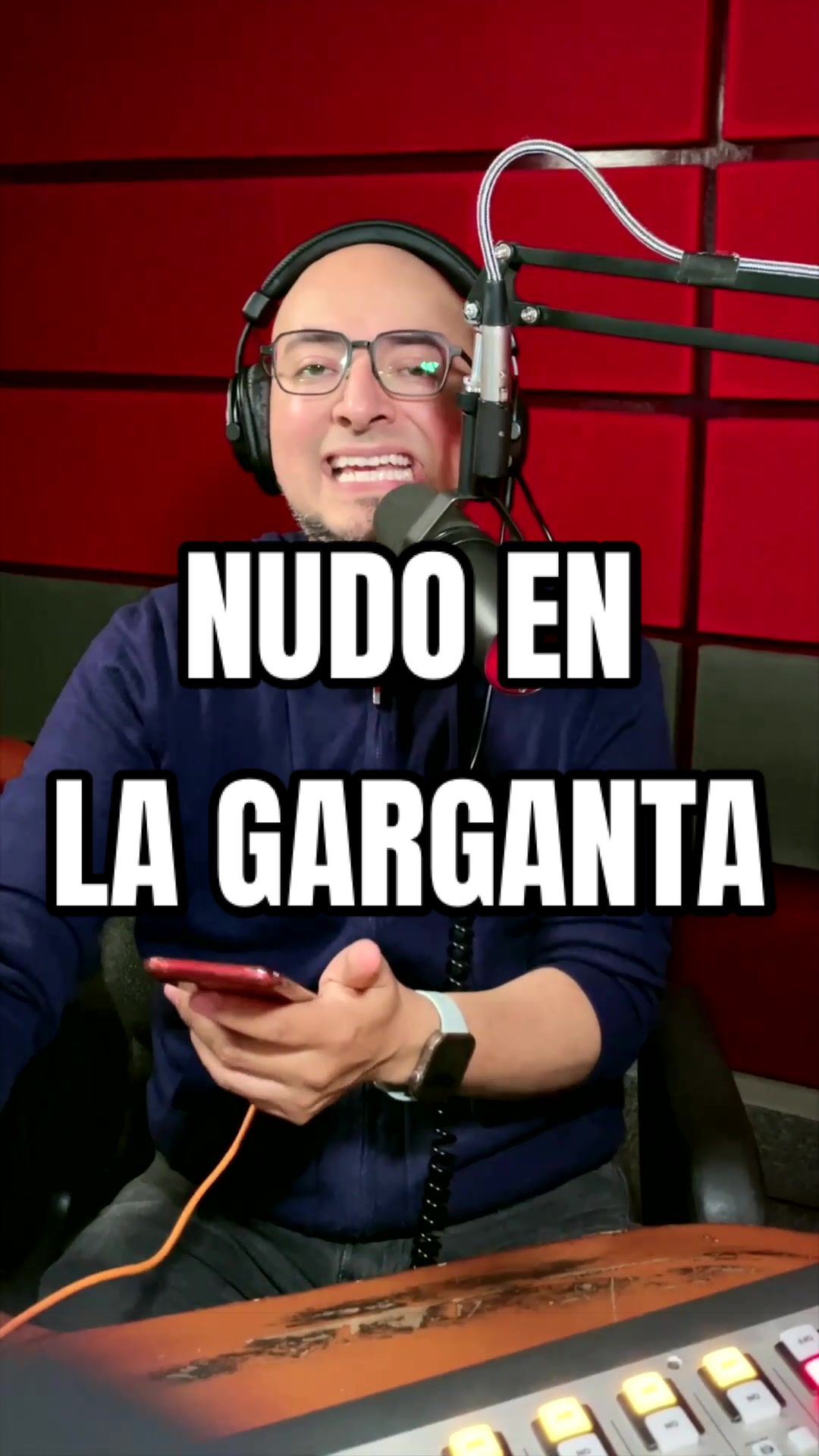 @Locutor Balam And&oacute;n