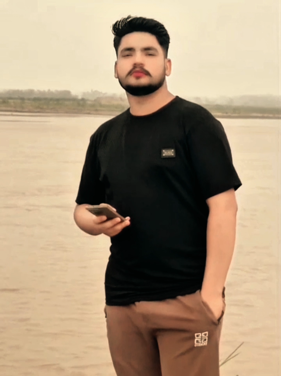 @Mr_zaheer_08