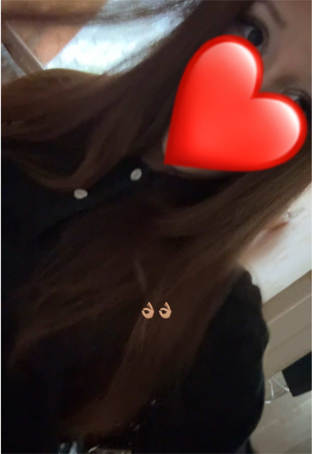@vikkyqsqw