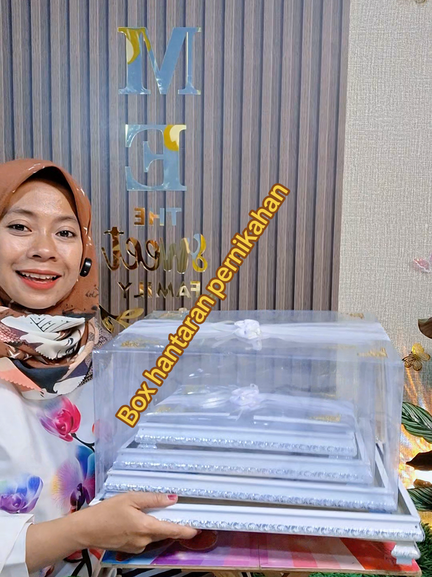 @Siti Fatimah|Gift Box