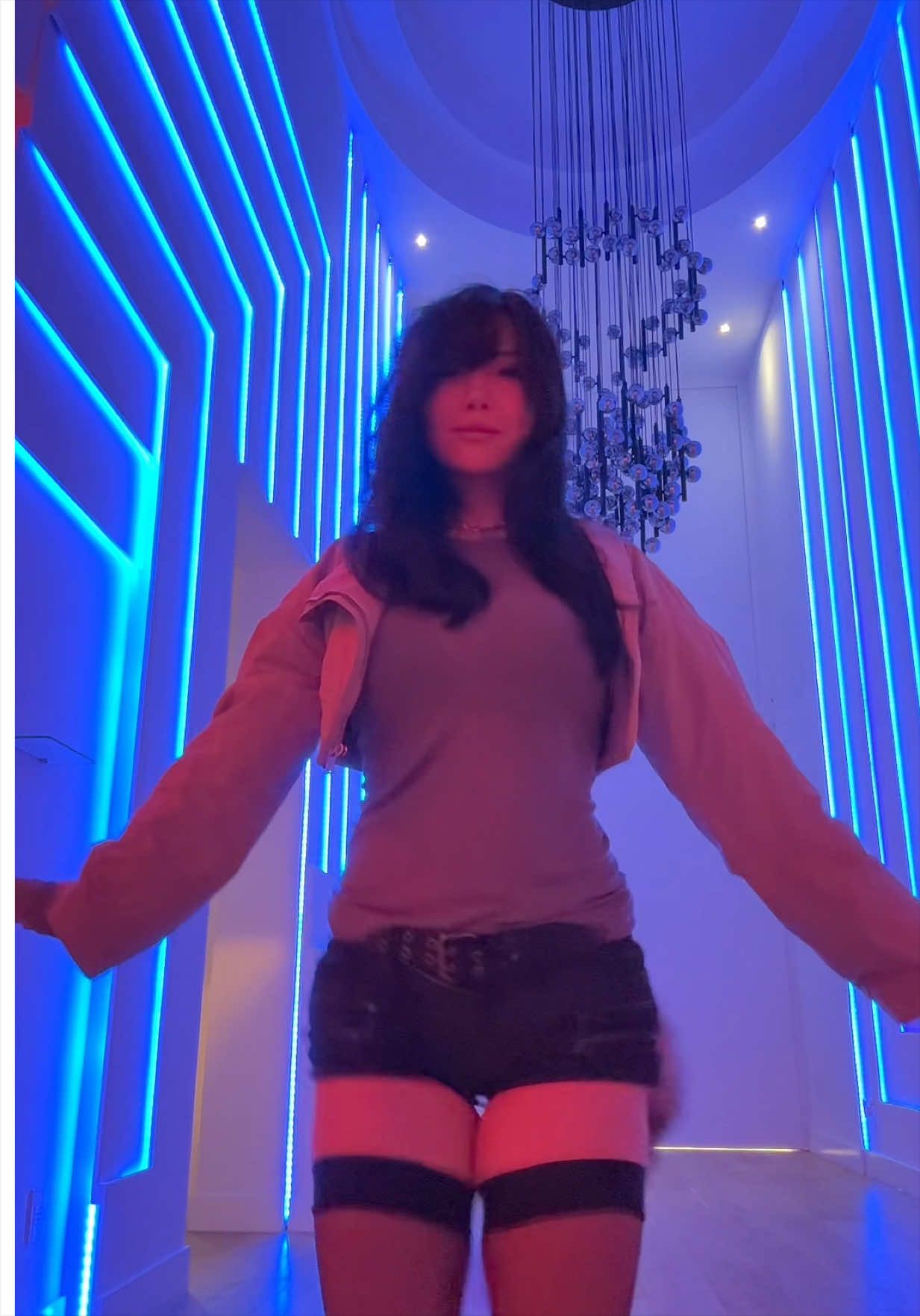 @anika