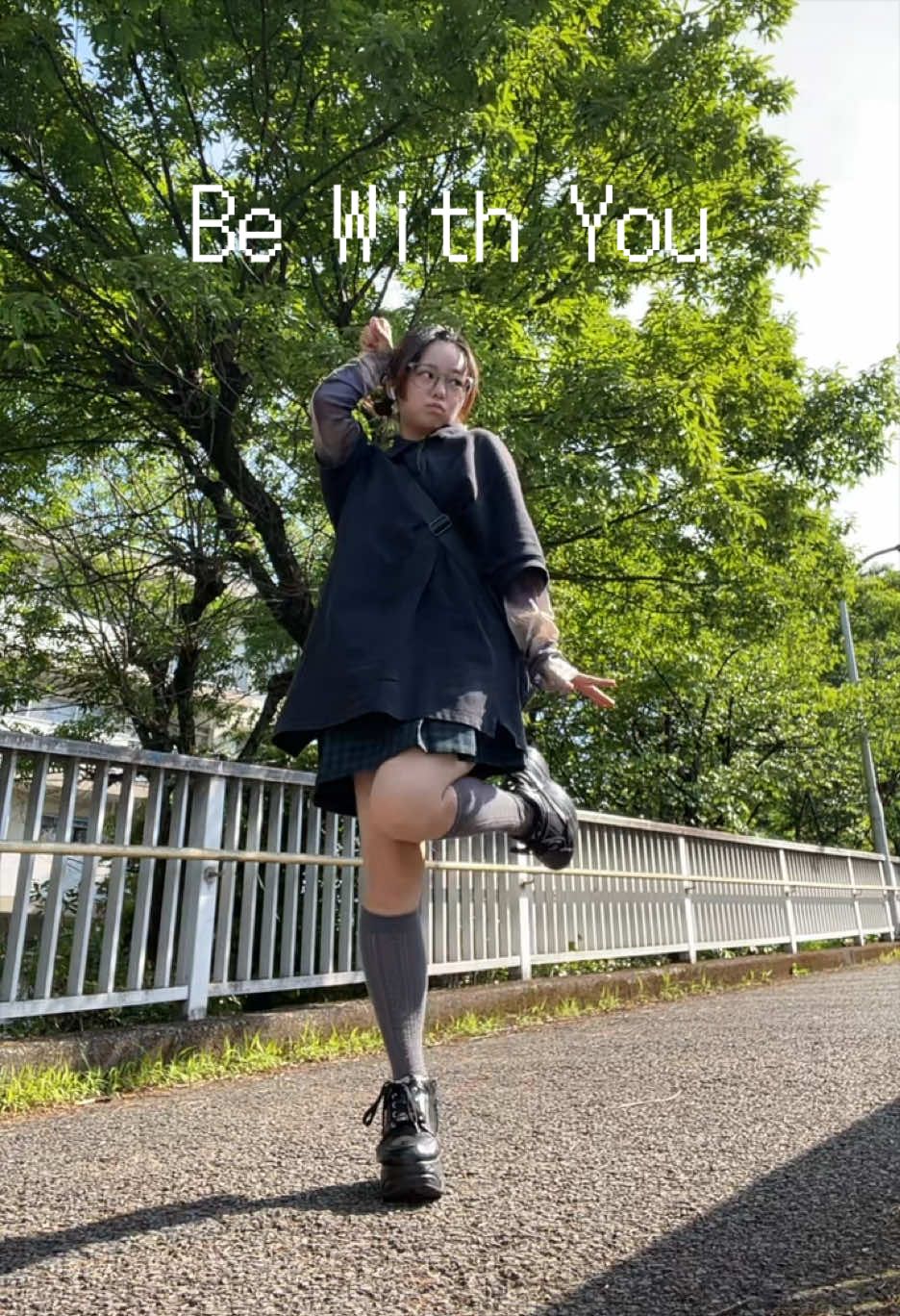 @夜勤明けに踊る女