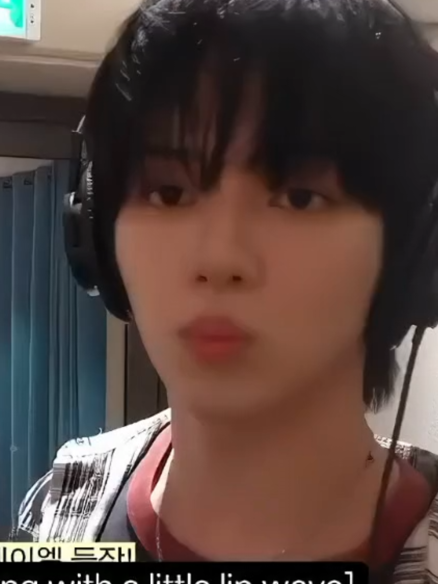 @Yellow100