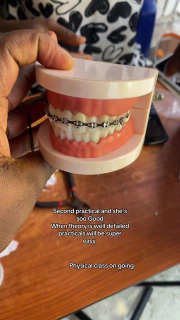 @Braces.bymavi|Smile Aesthetics