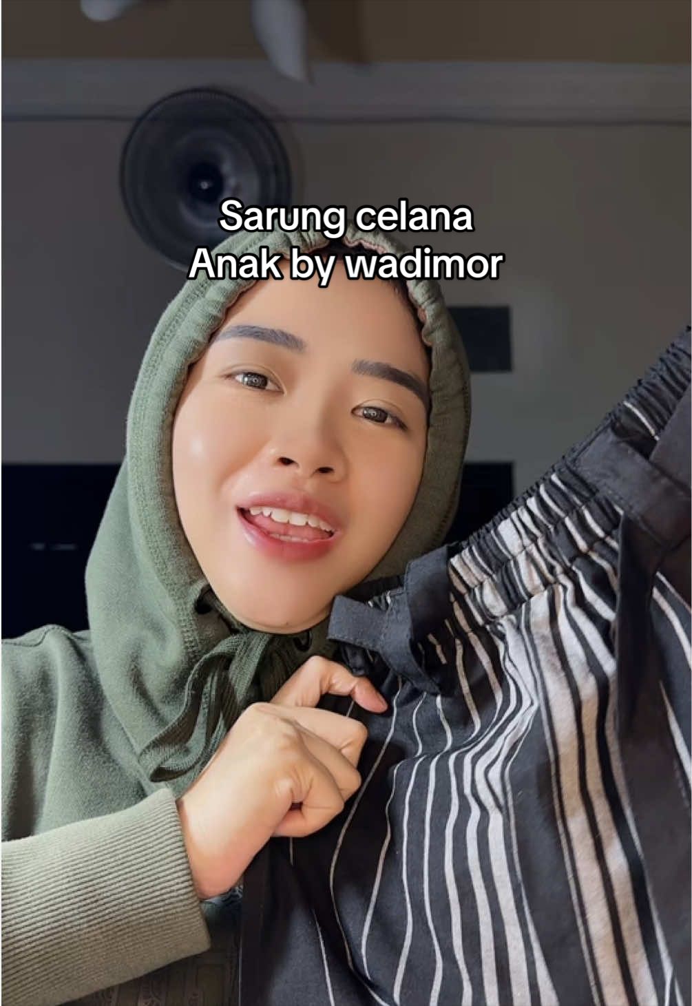 @EkaNis14