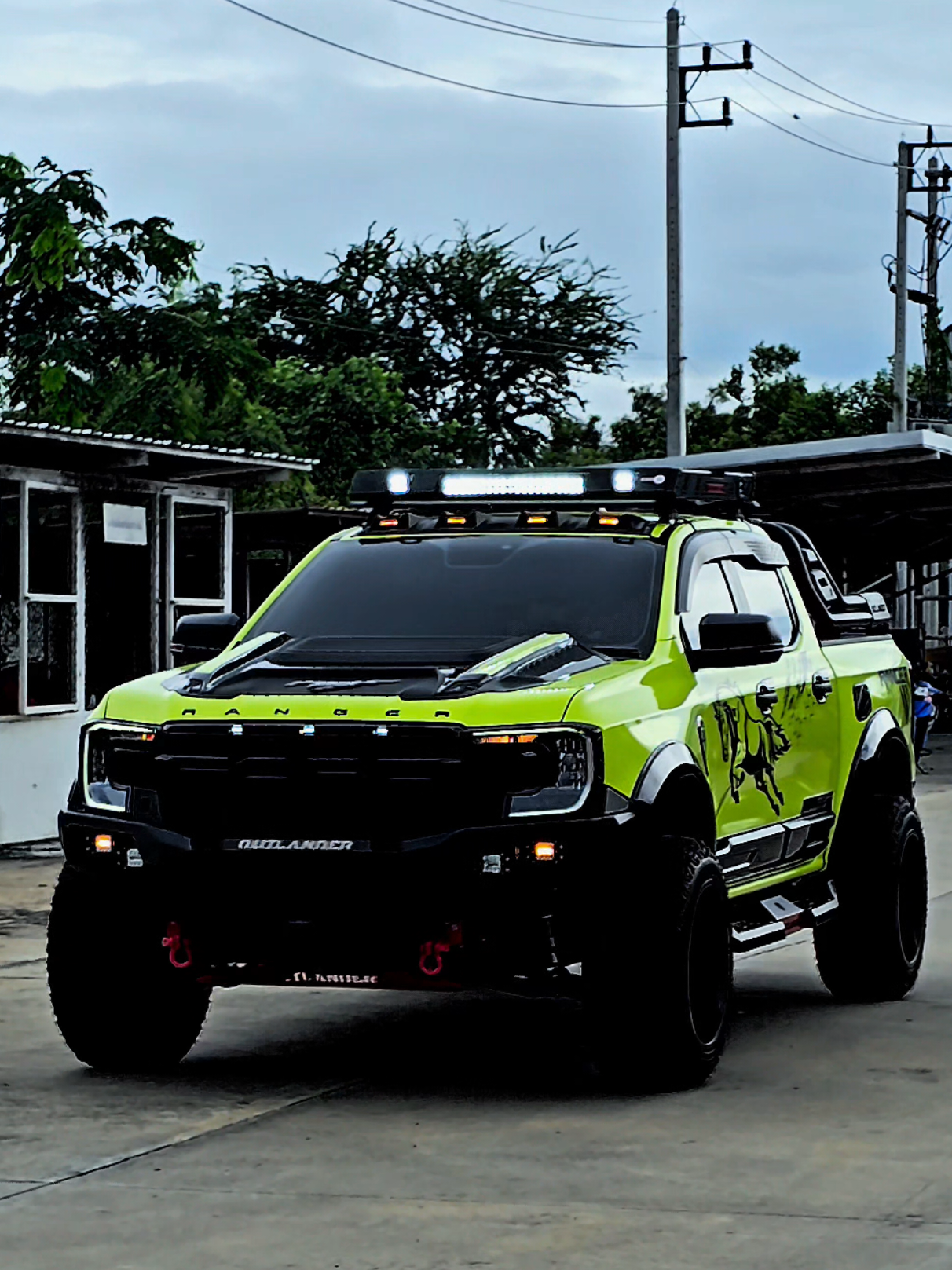 @LEEM-FORD