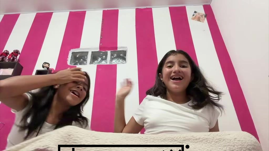 @April & Mia🌺🌸/TWINS