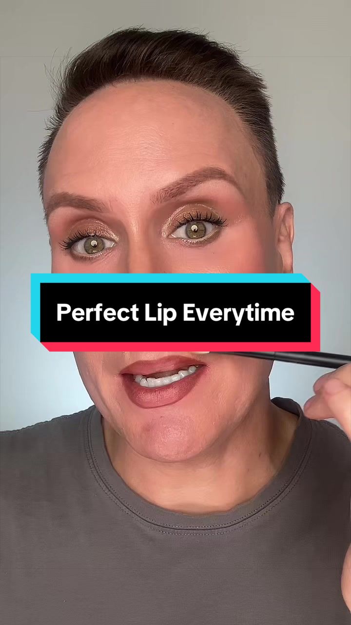 @Mister.makeupartist (Trevor)