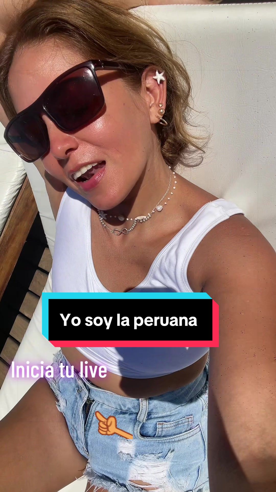 @𝙍𝙤𝙨𝙮 𝙘𝙤𝙡𝙪𝙢𝙗𝙪𝙨