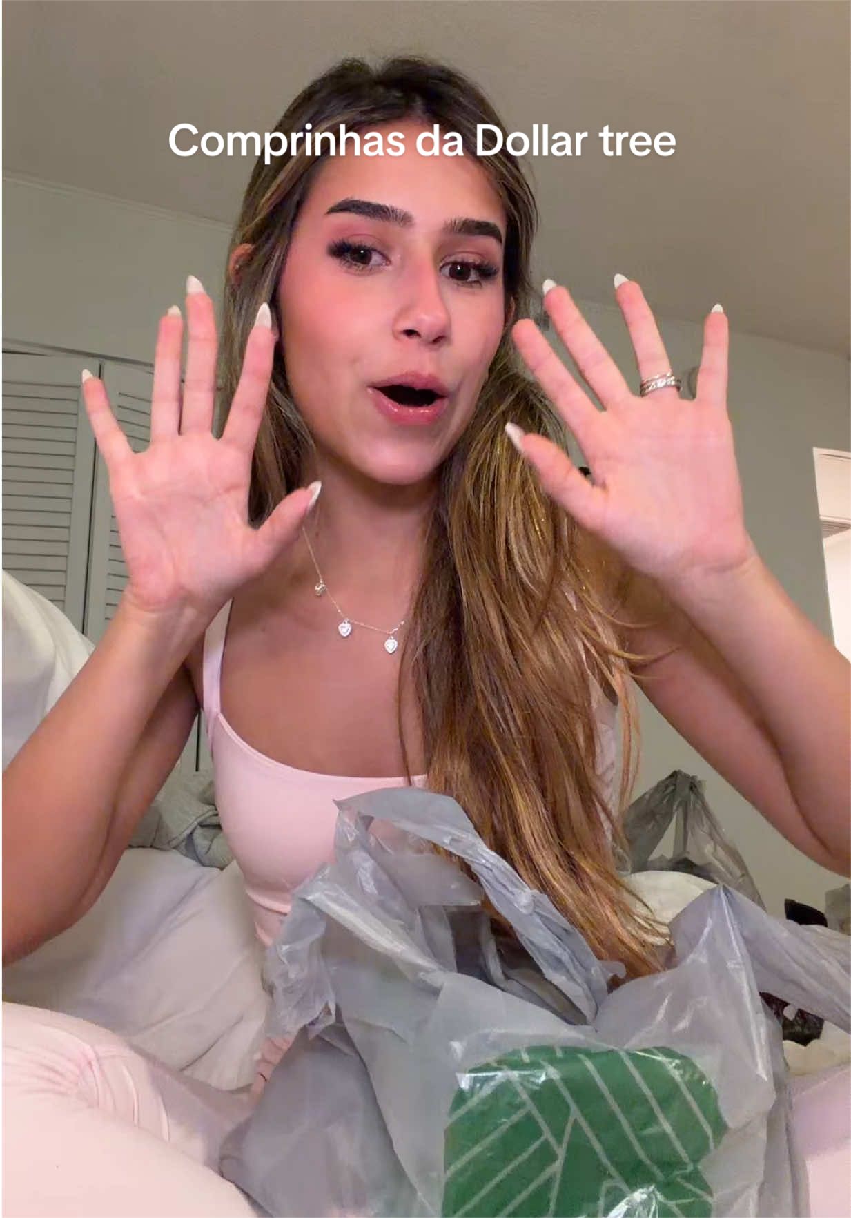 @Isadora