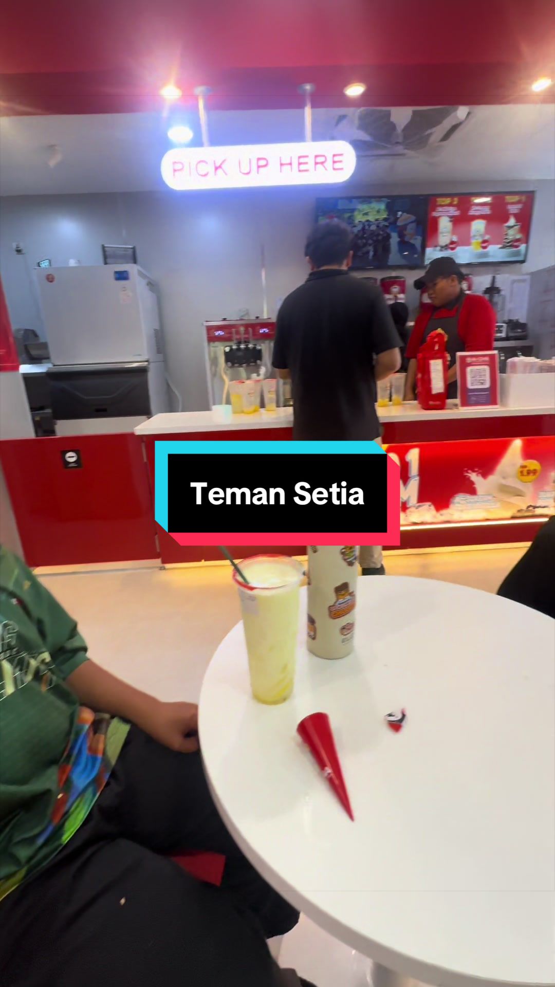 @Mamanita