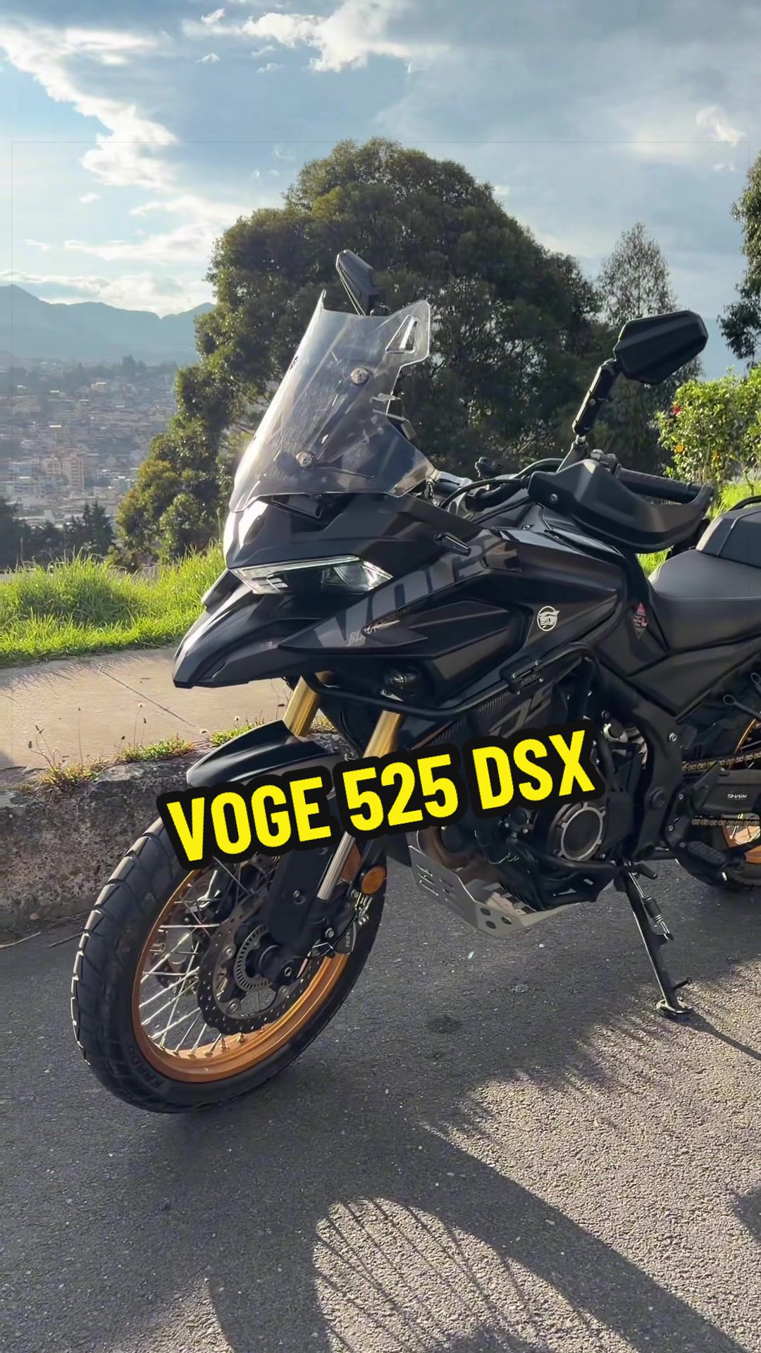 @Ramiro Alexander | Motoviajero