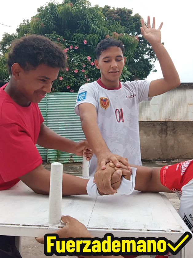 @Fuerzademano