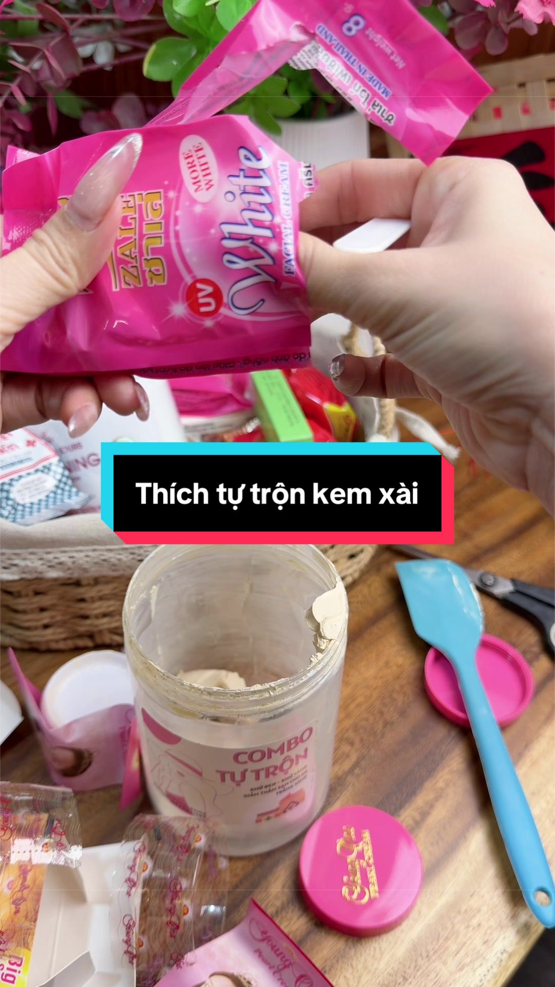 @B&agrave; T&aacute;m Da Dẻ