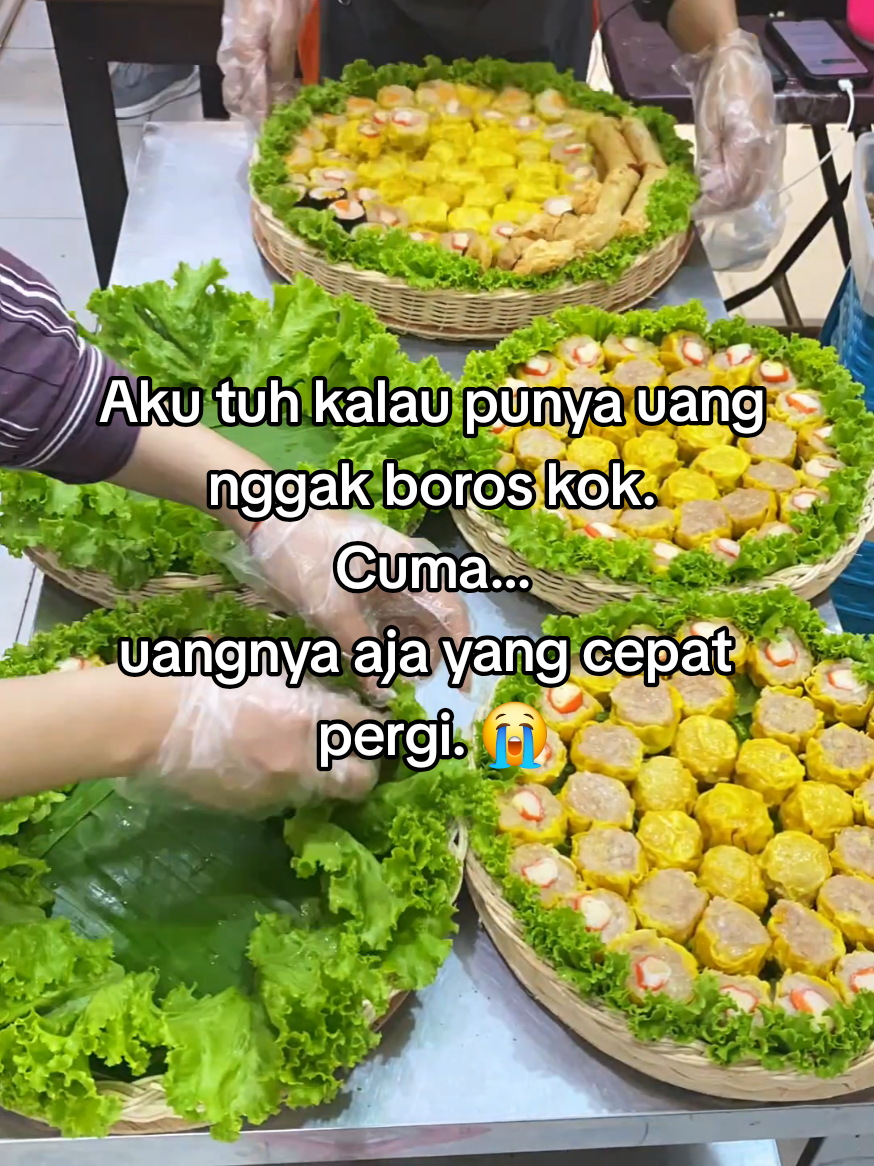 @Mbak Mel si Owner Dimsum