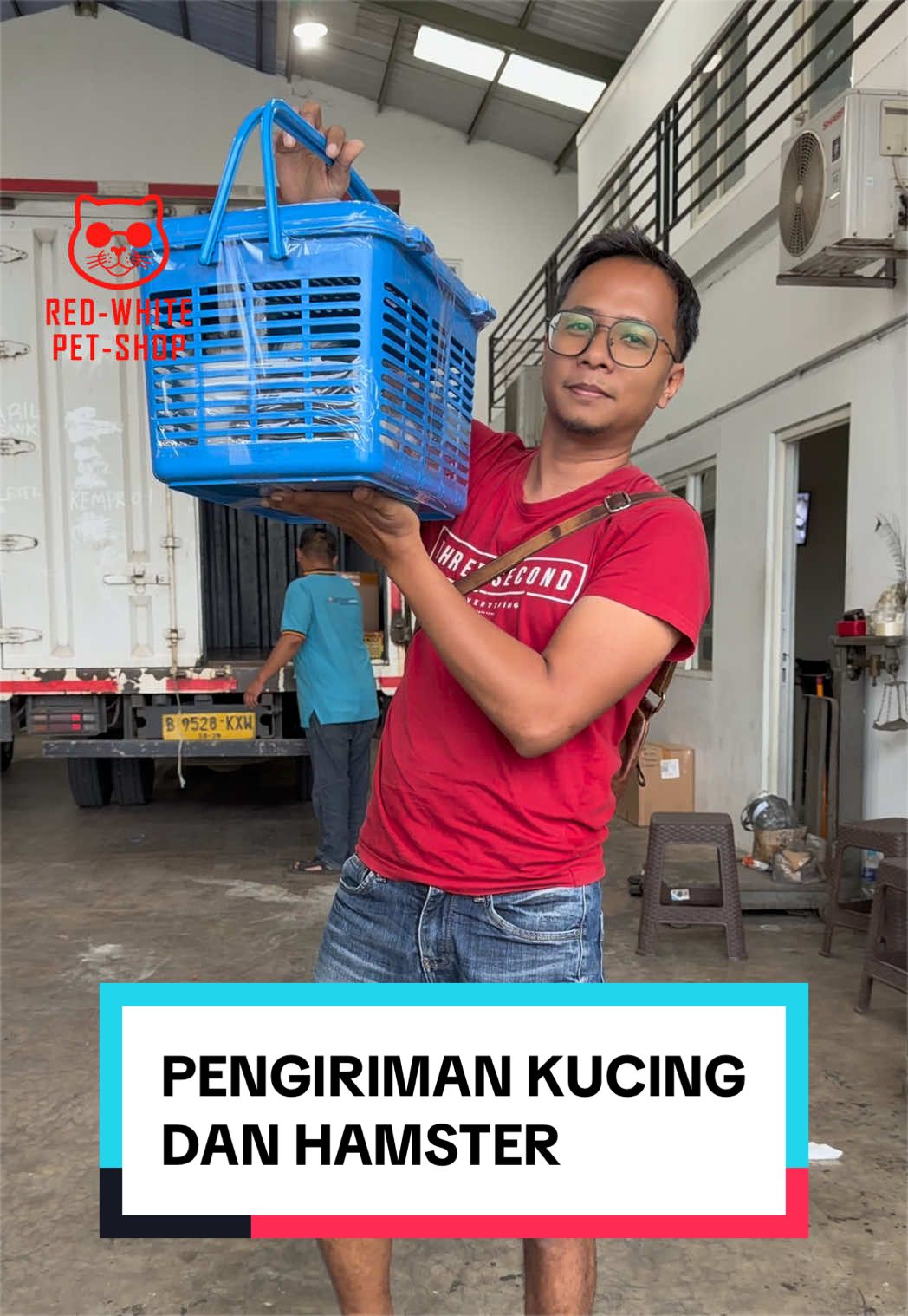 @RED WHITE PETSHOP