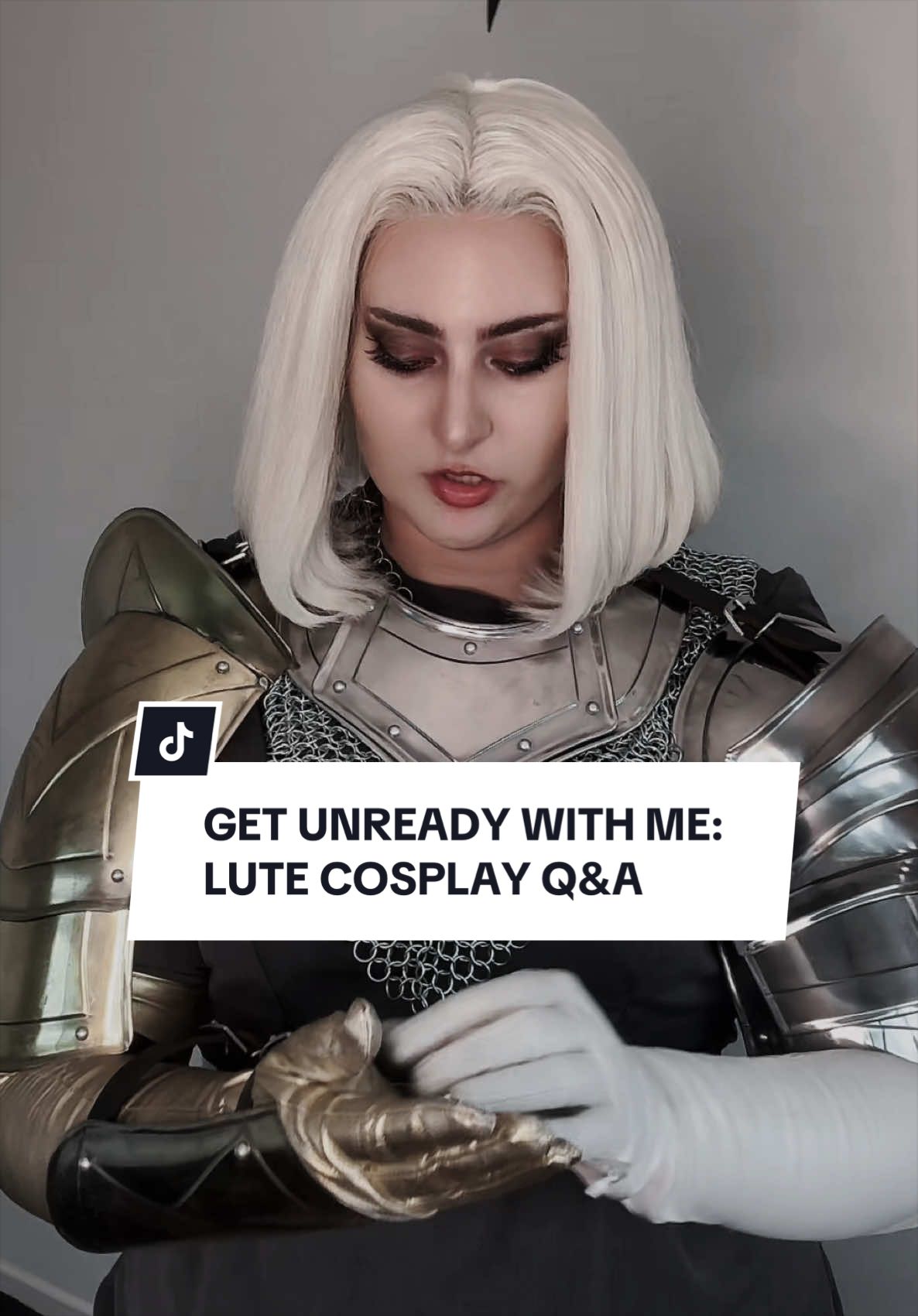@BETH (Forever Cosplay)
