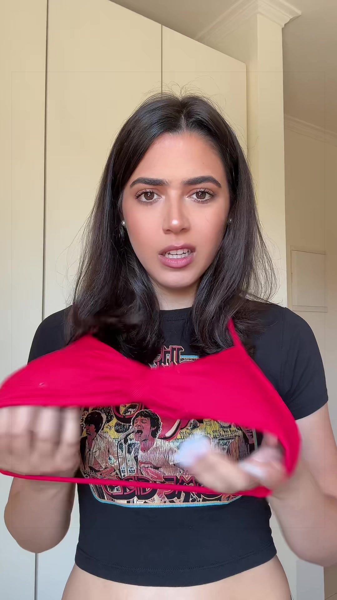@Roni🧸
