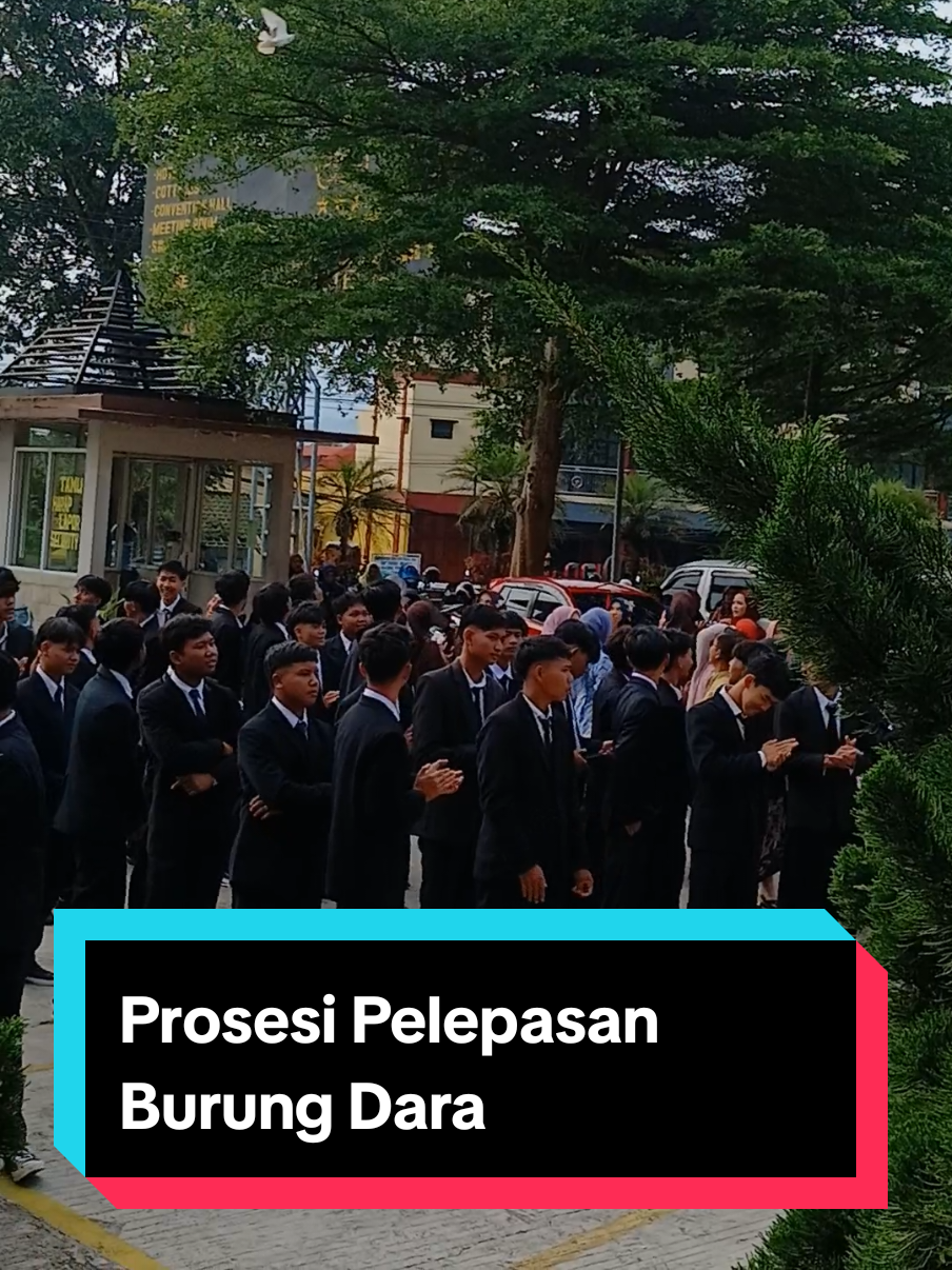 @Galeri Bu Ni_di Sekolah
