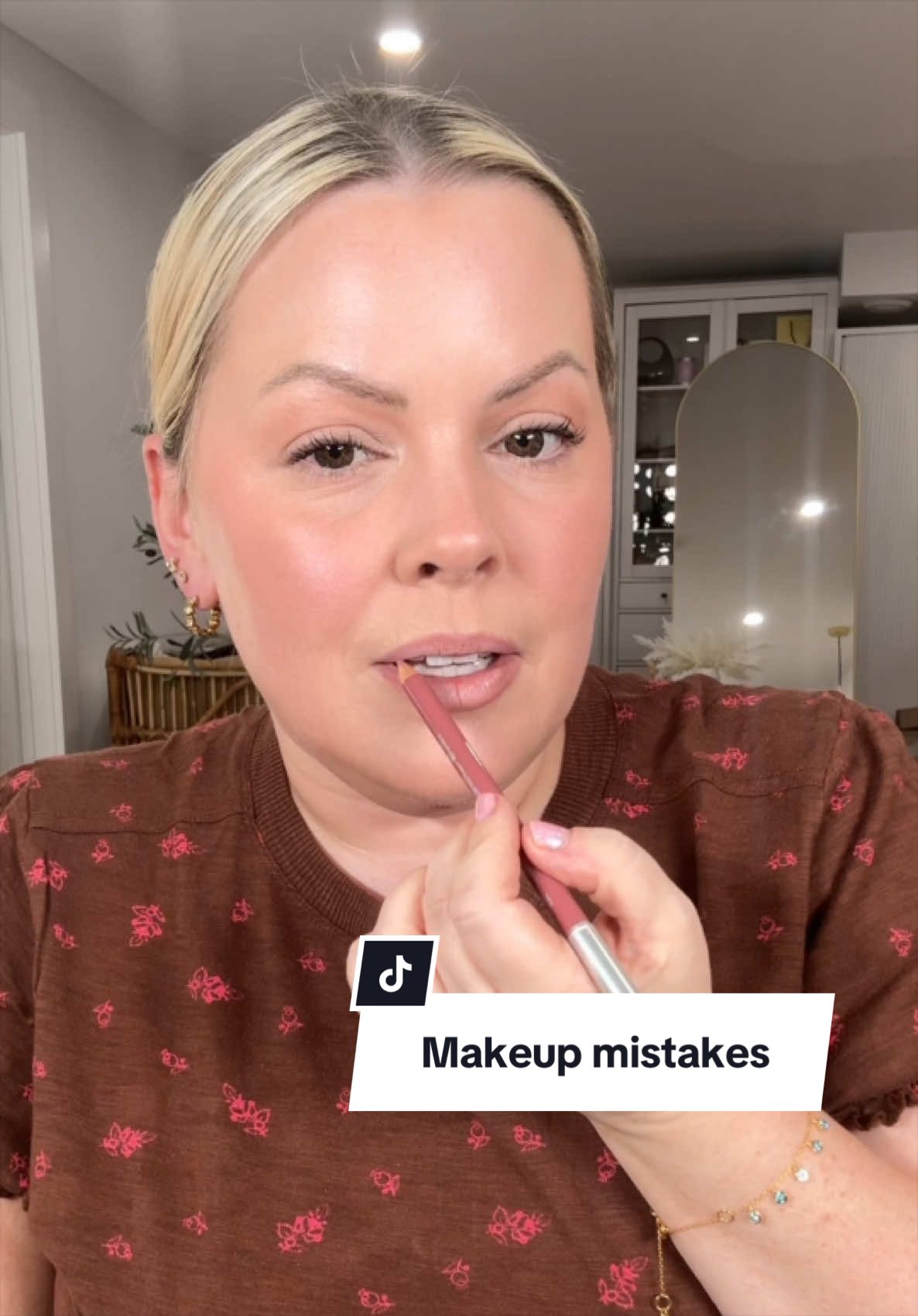 @SELENA &bull; Makeup Artist