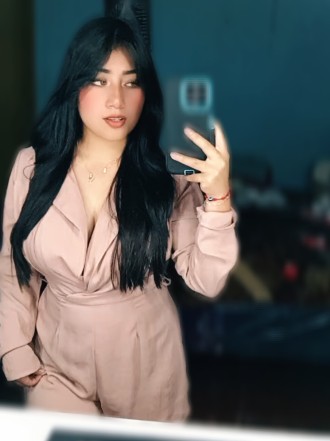 @꧁♡𝐸𝓼𝓽𝓮𝓯𝓪𝓷𝔂♡꧂