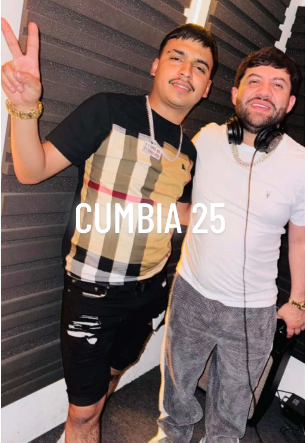 @7