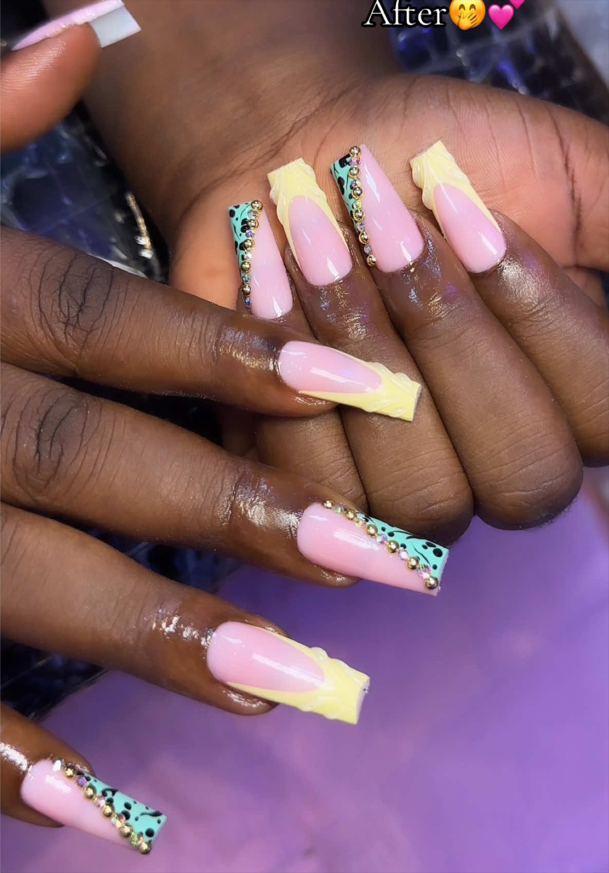 @Nailsbybeecee