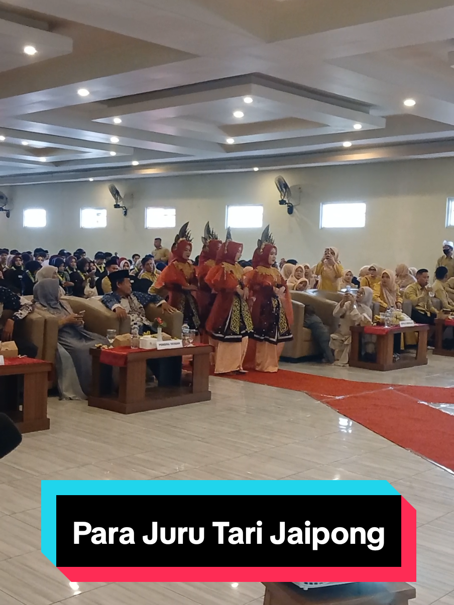 @Galeri Bu Ni_di Sekolah