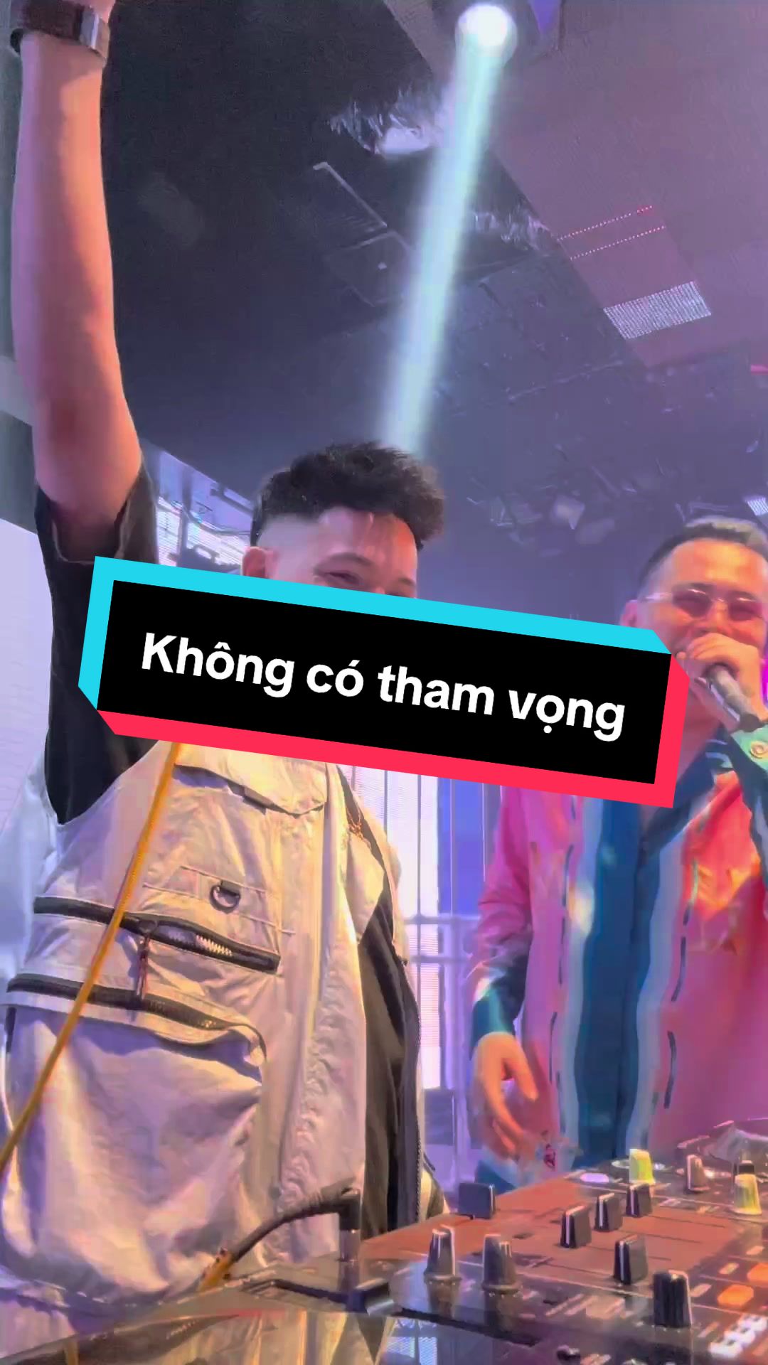 @DJ C&Ocirc;NG MIO