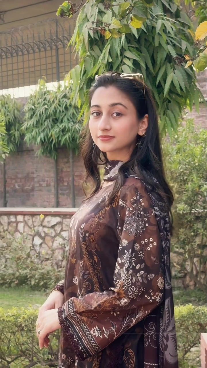 @Sana Khan💫