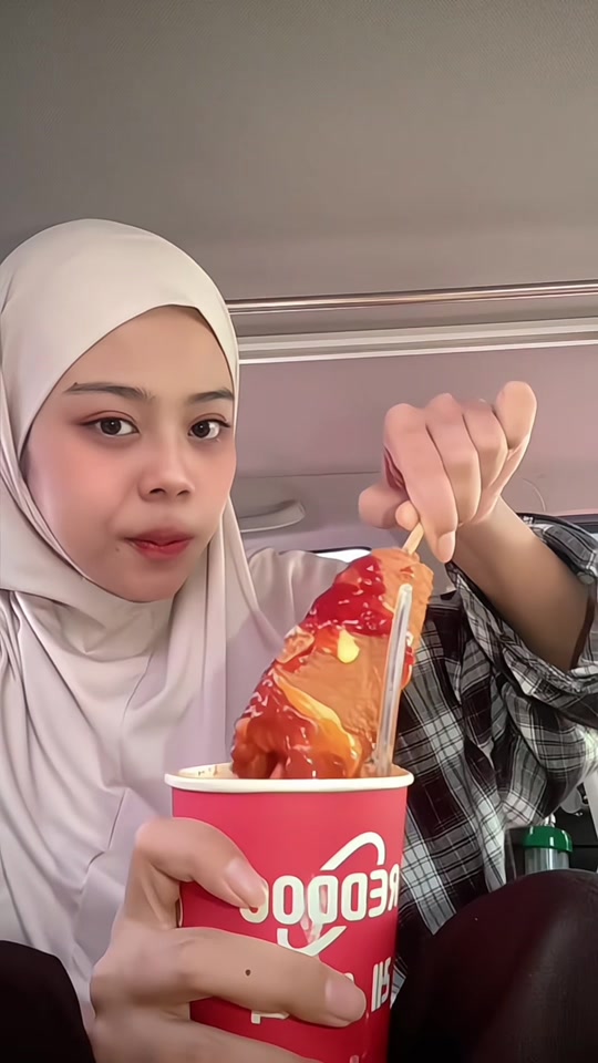 @Putri 🕊 | Suka Makan