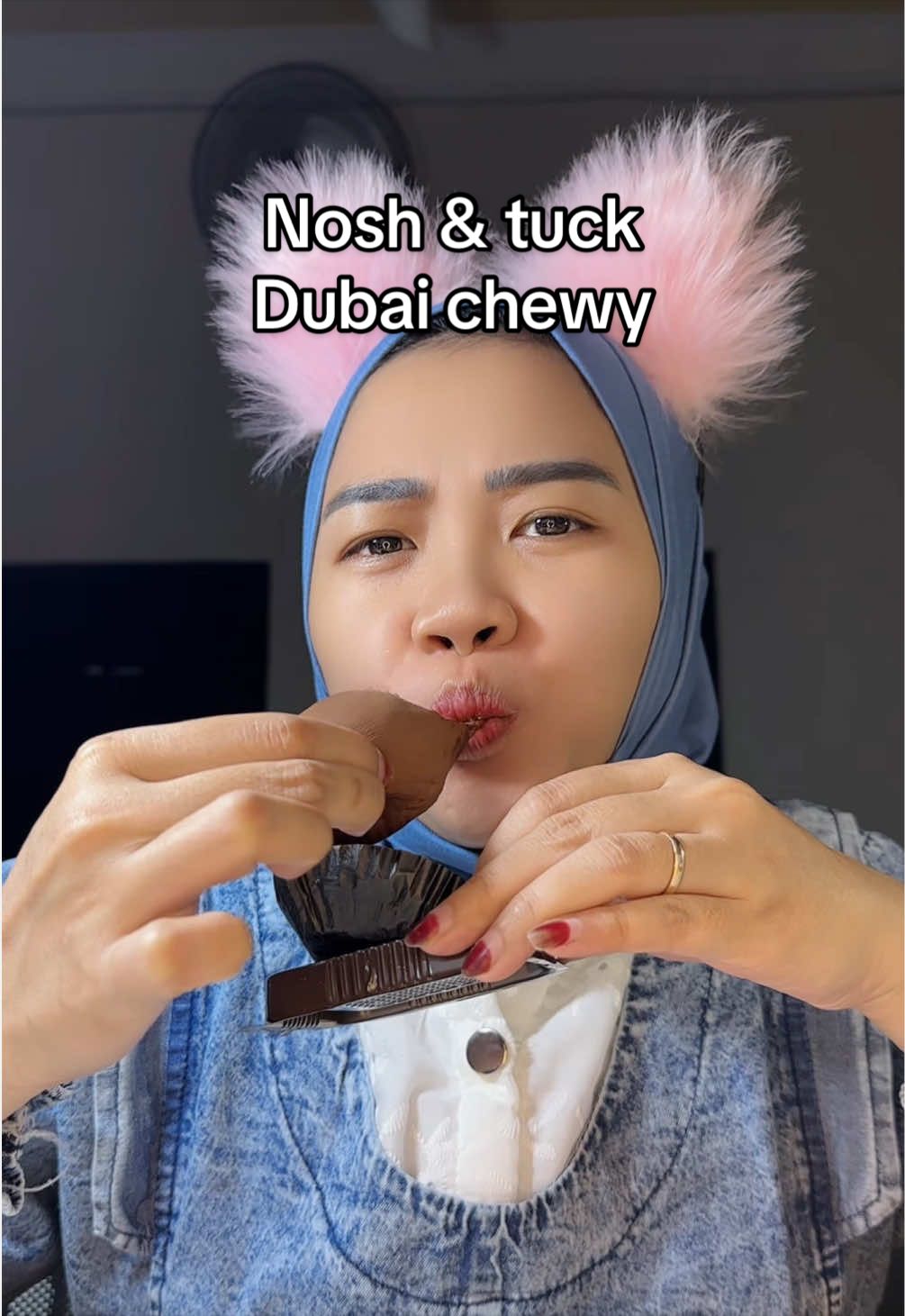 @EkaNis14