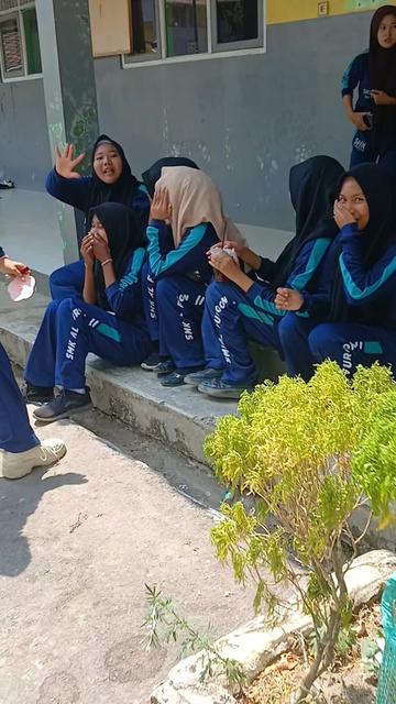 @Galeriku_di_Sekolah