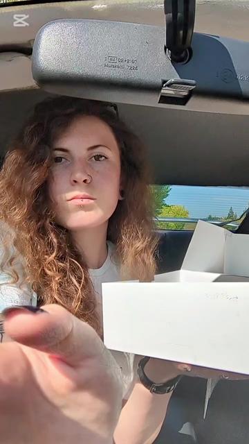 @Nia