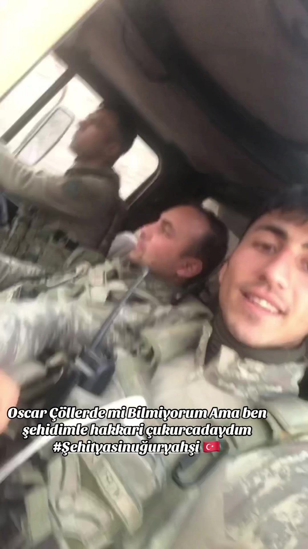 @𝘼𝙔𝘿𝙄𝙉 𝙆𝙄𝙍𝙈𝙄𝙕𝙄 🇹🇷