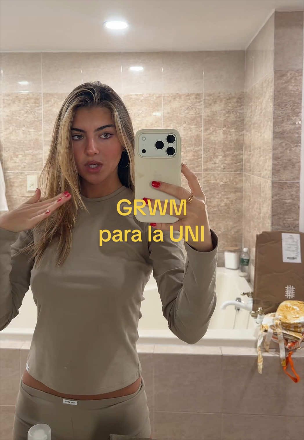 @Marietta Rojas A.