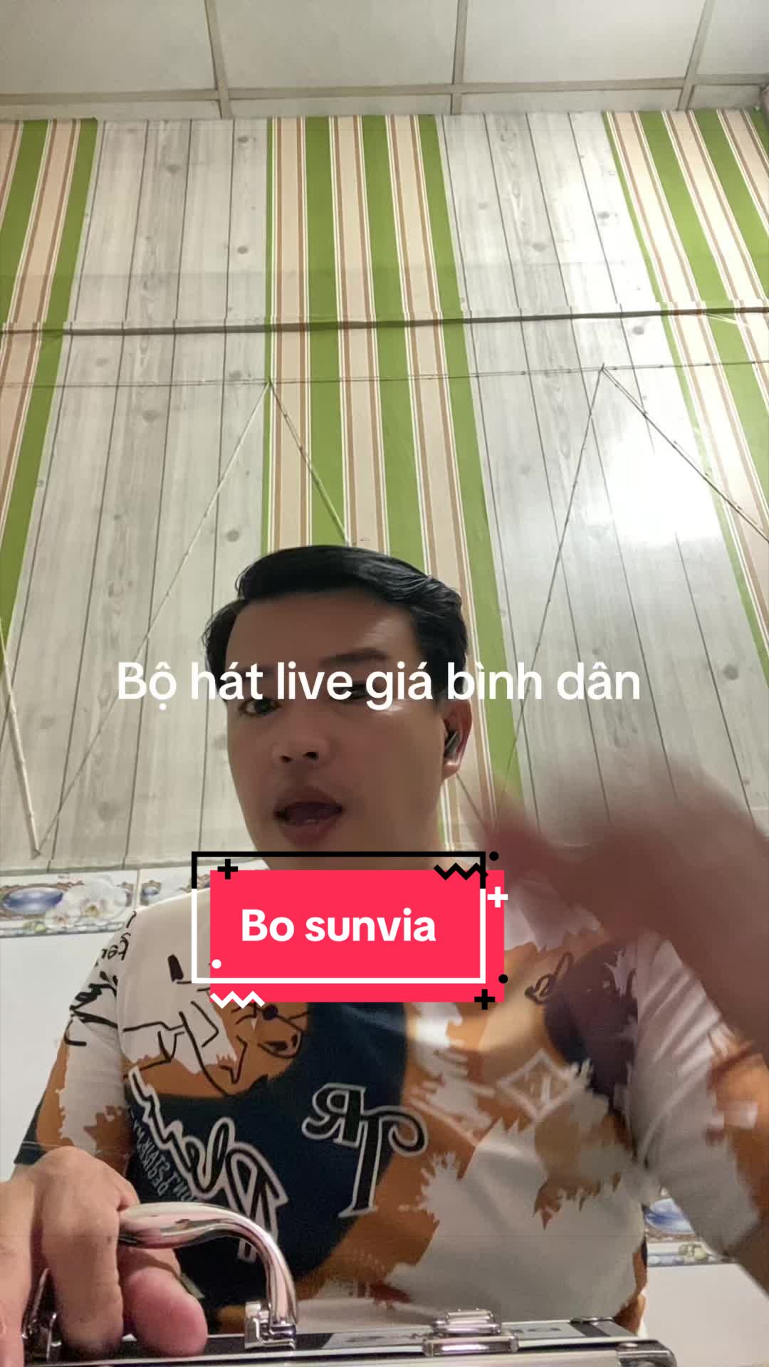 @HOÀNG LONG míc hát live
