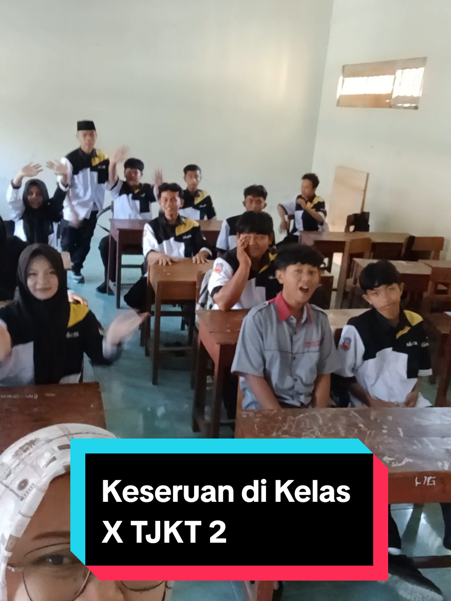 @Galeriku_di_Sekolah