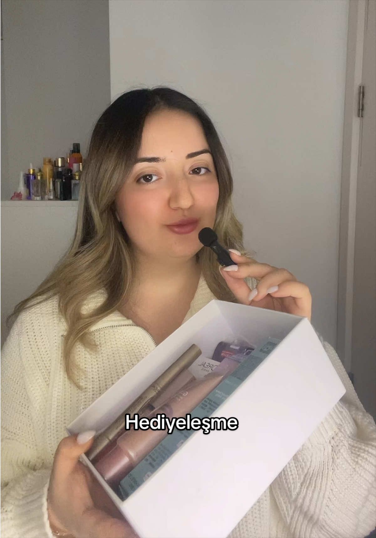 @Hazallll