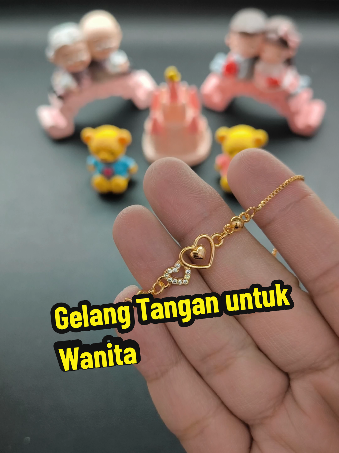 @FashionForUshop