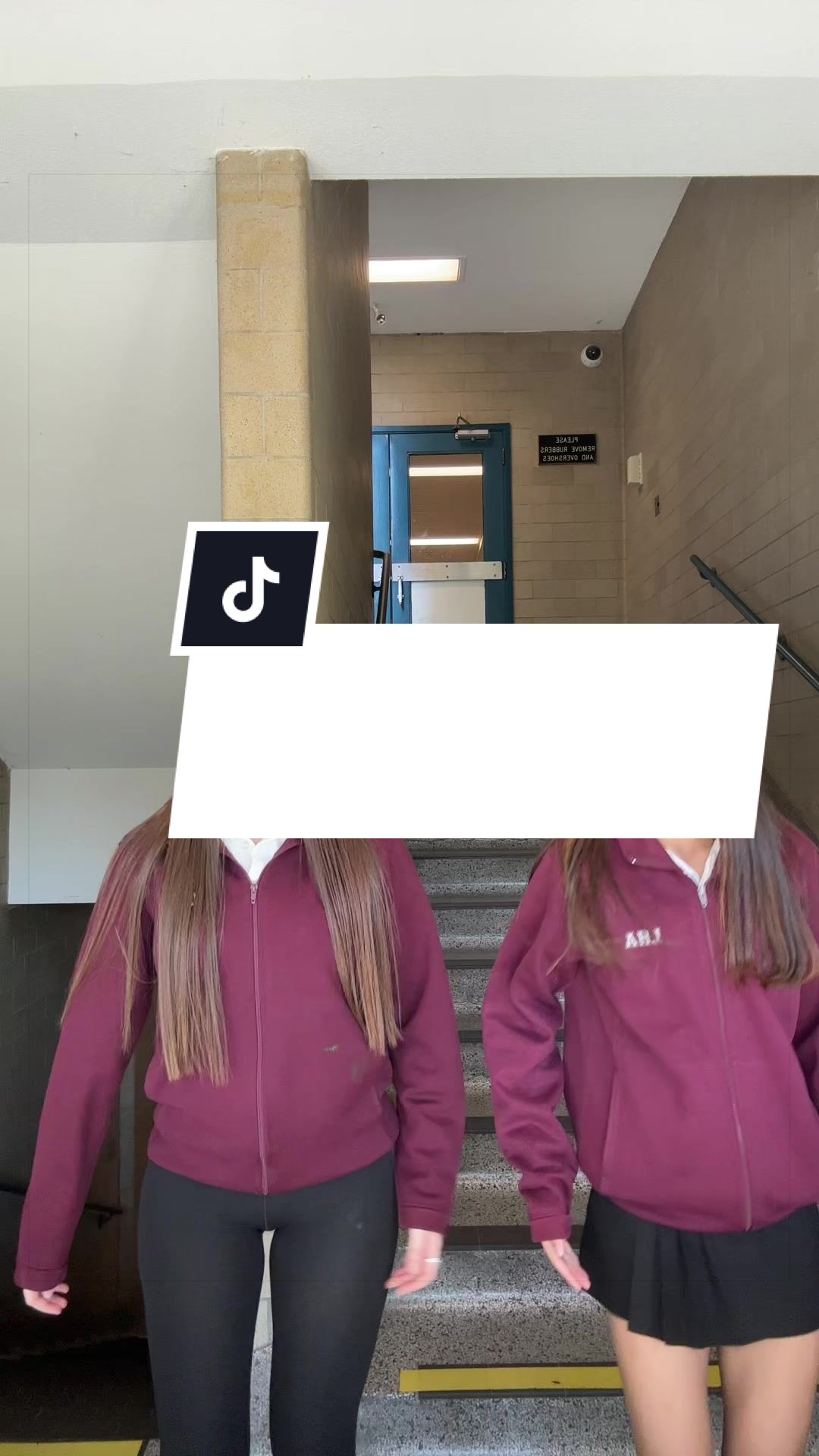 @𝐣