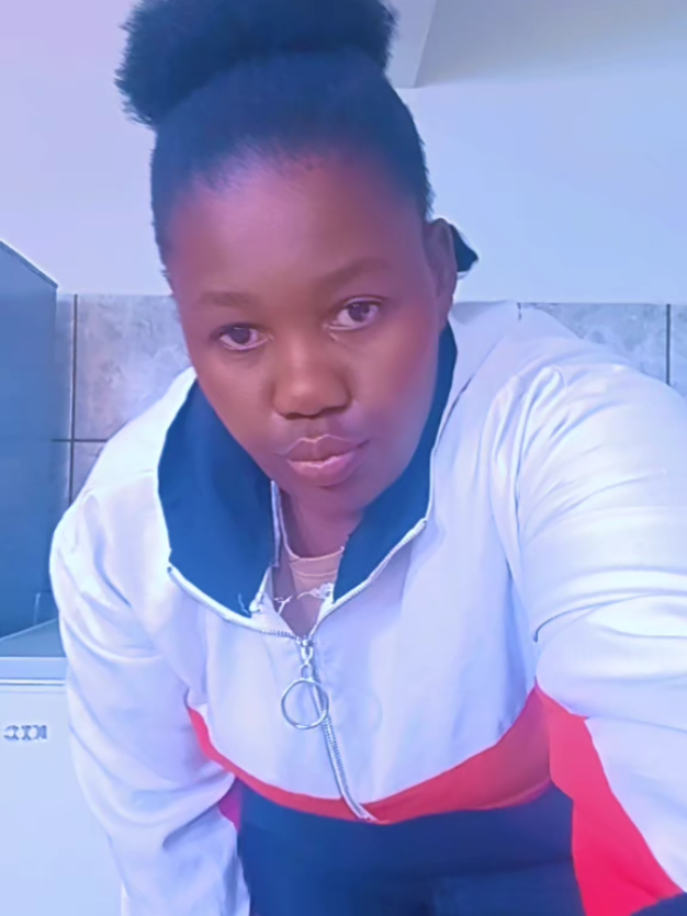 @🇦🇴queen adora🇳🇦