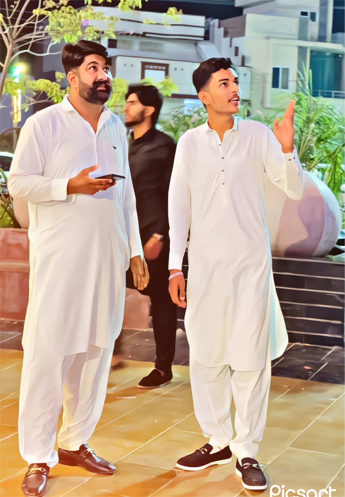 @𝘾𝙃𝘼𝙐𝘿𝘼𝙍𝙔(شہریار)🥂🖤