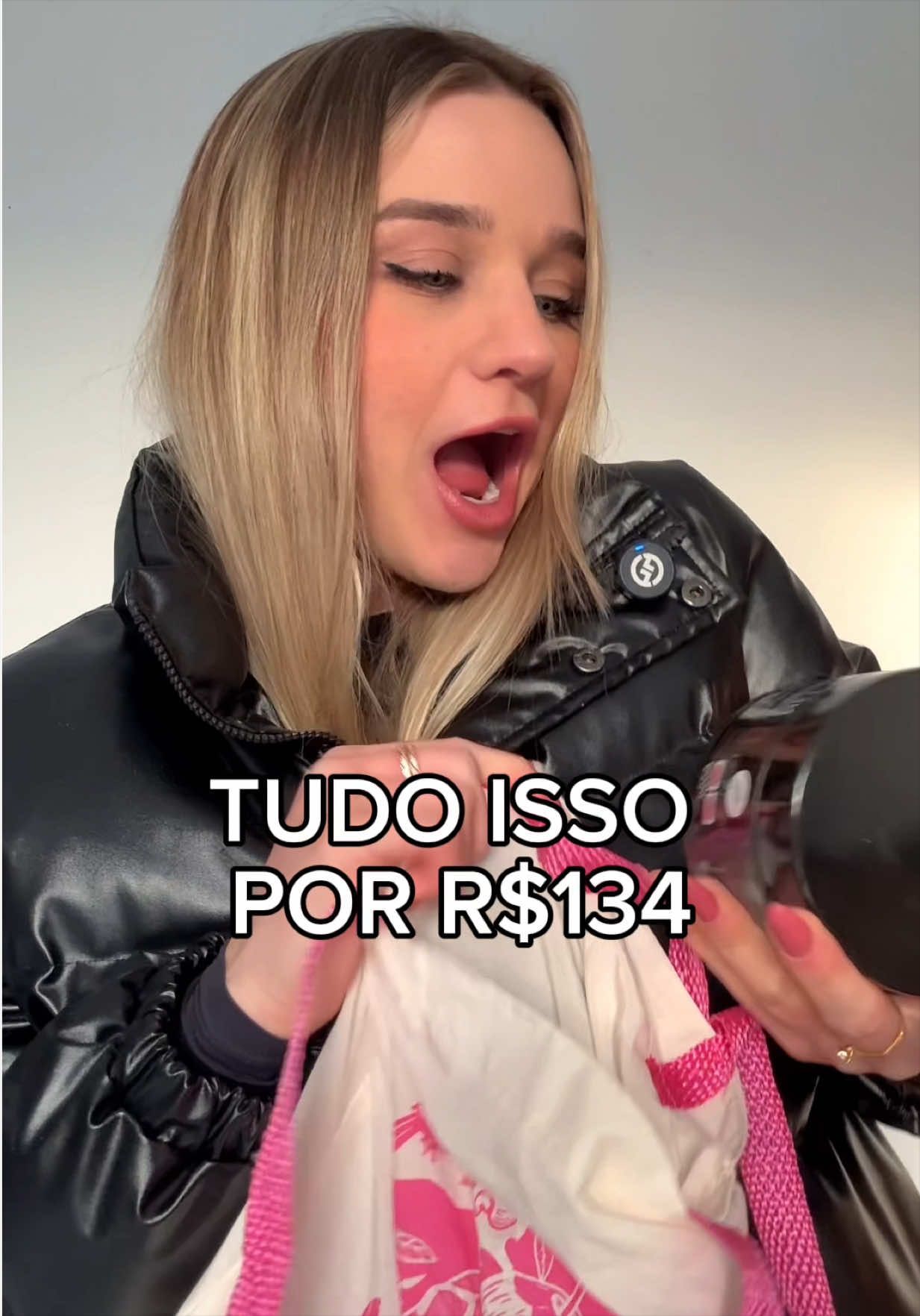 @Larissa 🍉 menina do RU