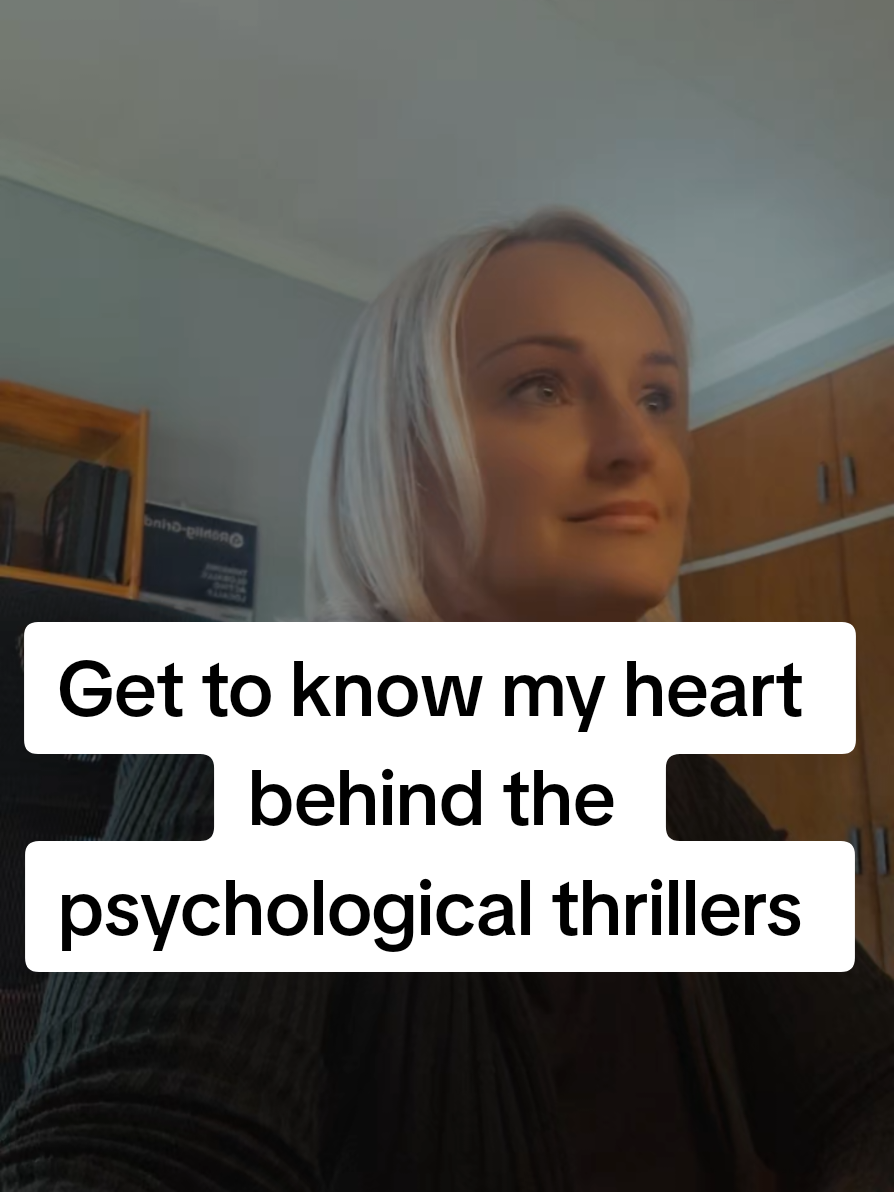 @Mariëtte Whitcomb - Author