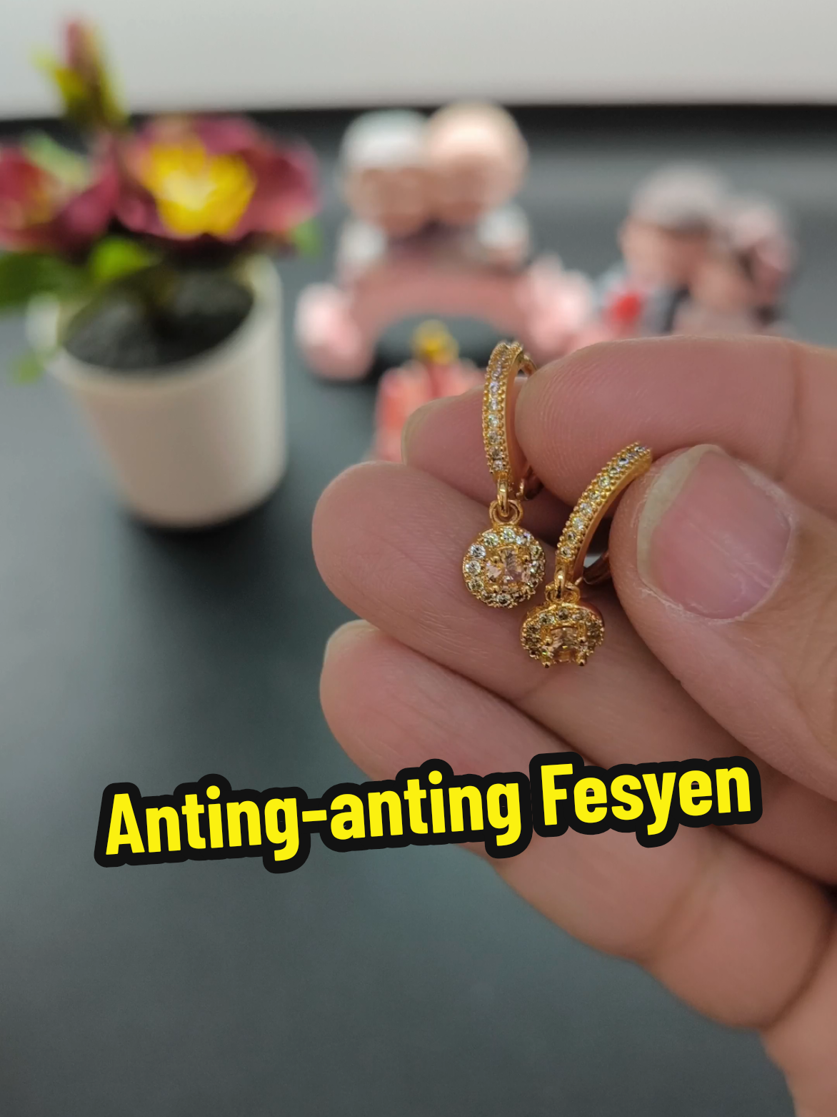@FashionForUshop