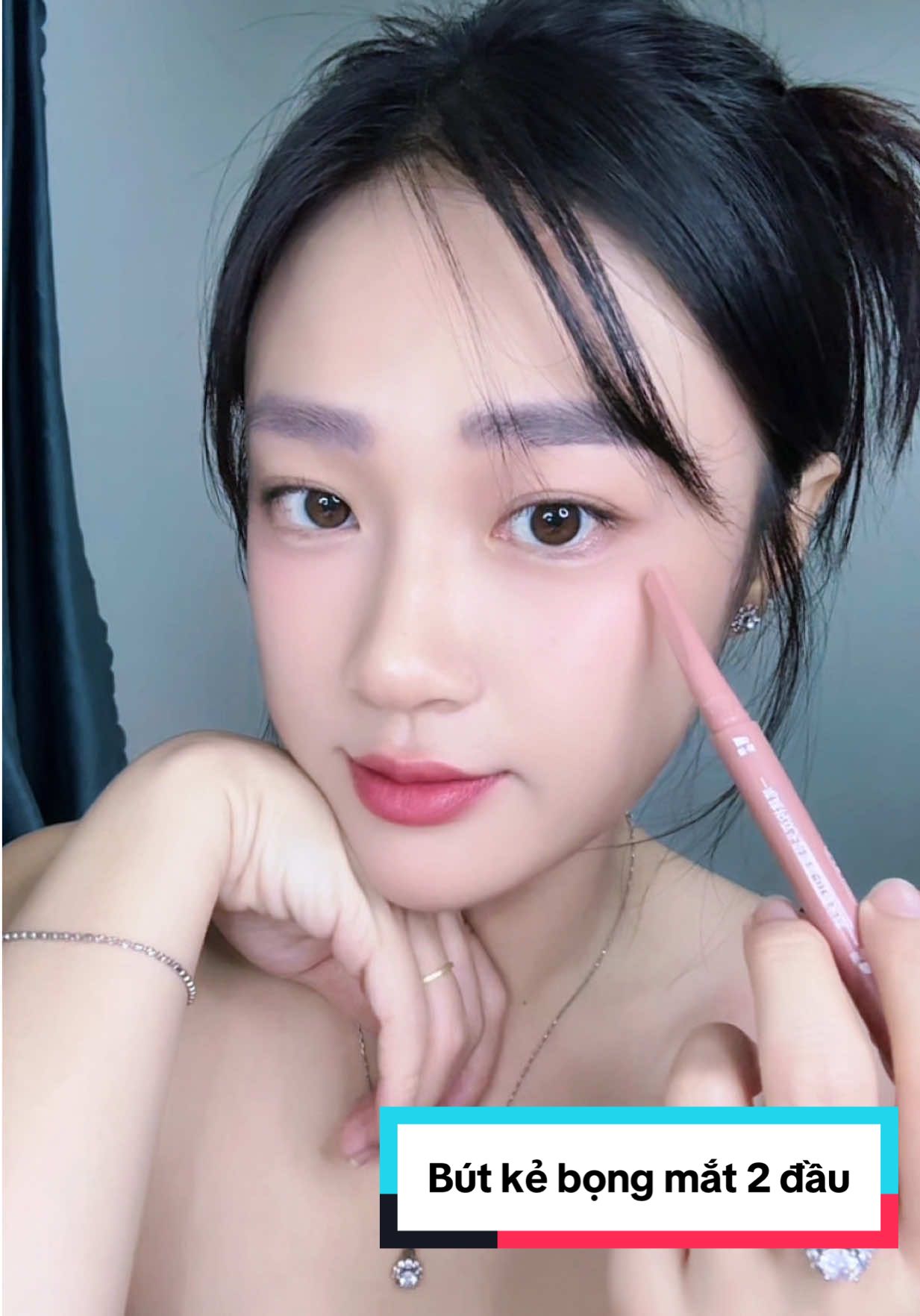 @𝓣𝓱𝓪́𝓲 𝓣𝓻𝓪̂𝓷 🎀